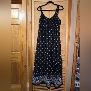 Black & White Floral Maxi Dress, Size XL — Y2K Floral Vibes 🌸✨